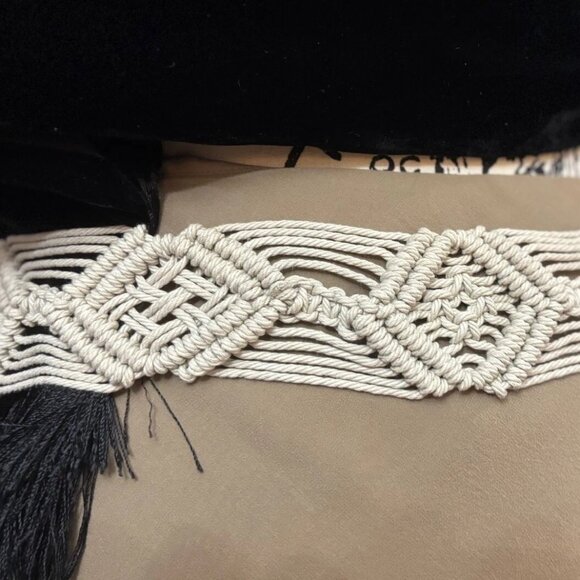 Ralph Lauren Macramé Handmade Belt White 29"L with 22" Fringe Tassel - Picture 4 of 4
